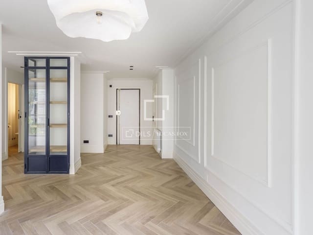 4 sovrum Lägenhet att hyra i Nueva España, Madrid stad med pool garage - 4 500 € (Ref: 10081543)