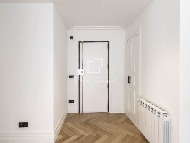 4 sovrum Lägenhet att hyra i Nueva España, Madrid stad med pool garage - 4 500 € (Ref: 10081543)