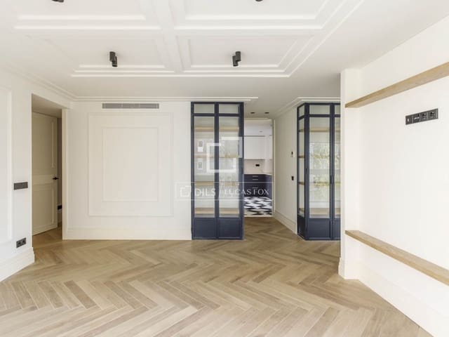 4 sovrum Lägenhet att hyra i Nueva España, Madrid stad med pool garage - 4 500 € (Ref: 10081543)