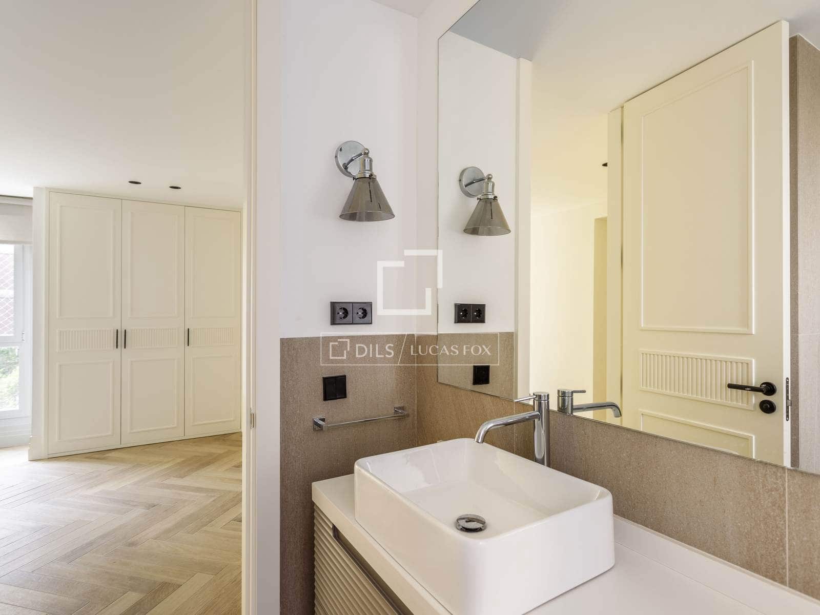 4 sovrum Lägenhet att hyra i Madrid stad med pool garage - 4 500 € (Ref: 10081543)