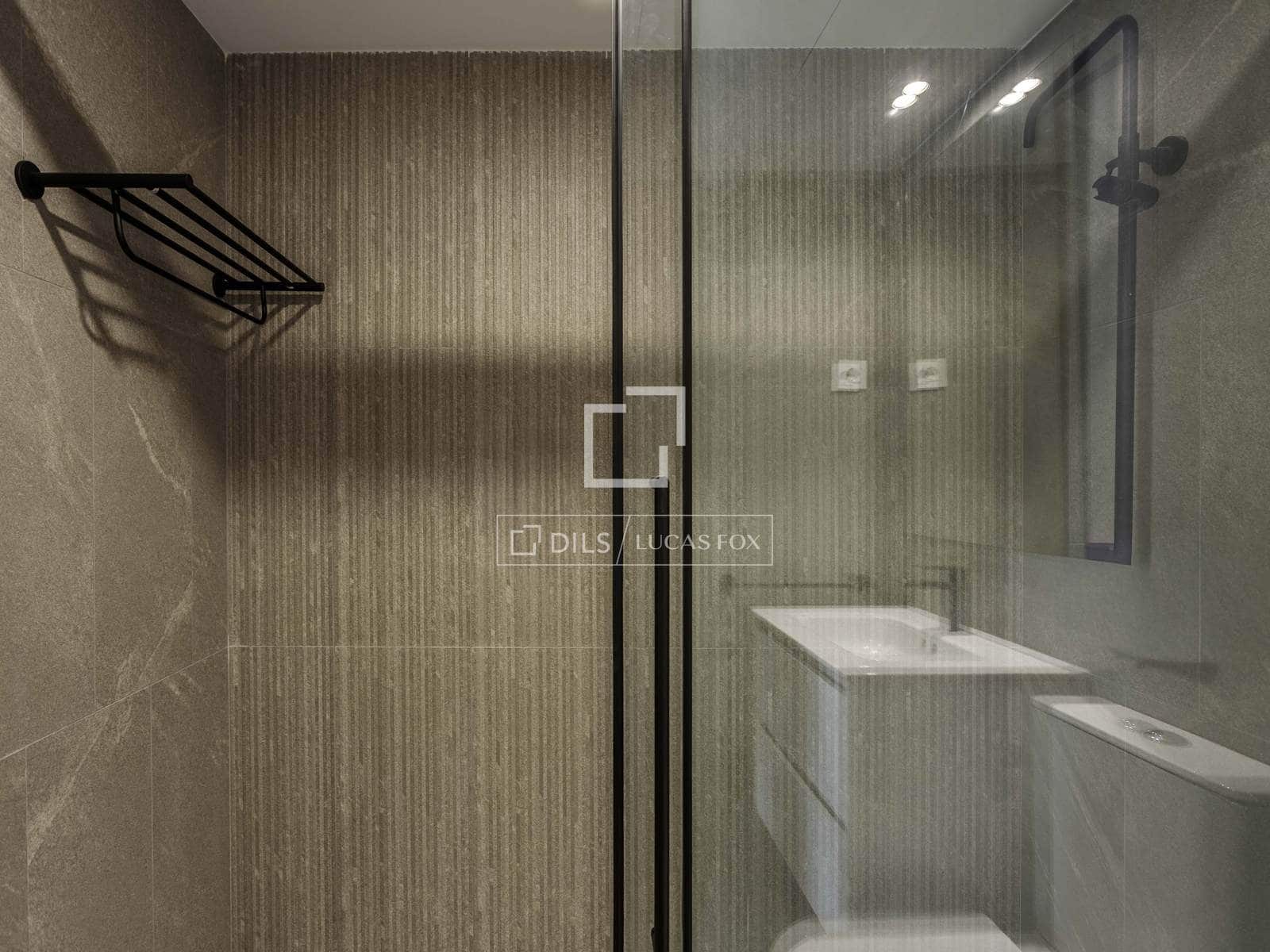 1 slaapkamer Appartement te huur in Madrid stad - € 1.100 (Ref: 10081749)