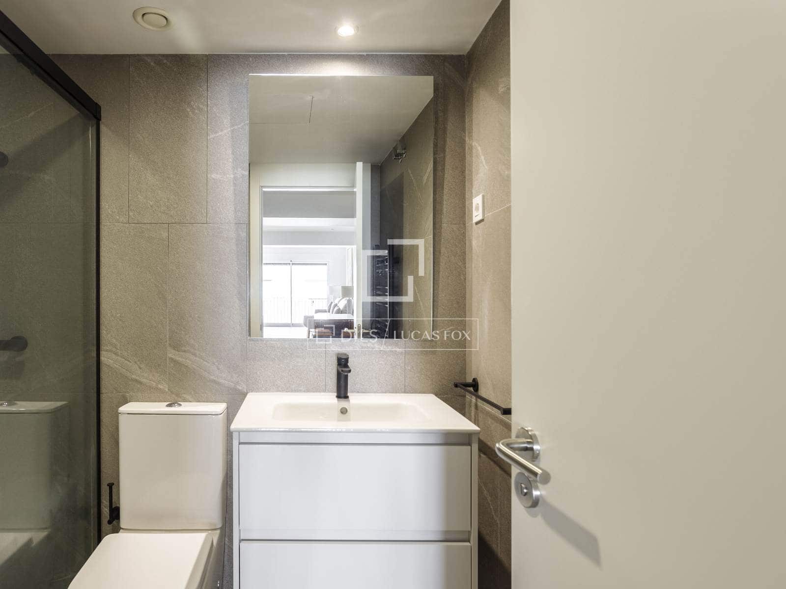 1 slaapkamer Appartement te huur in Madrid stad - € 1.100 (Ref: 10081749)