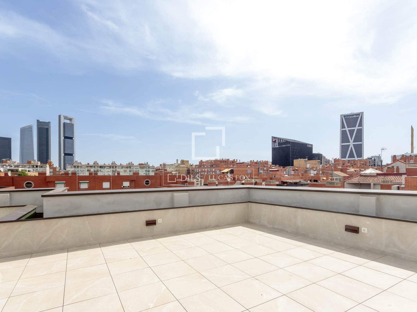 1 slaapkamer Appartement te huur in Madrid stad - € 1.100 (Ref: 10081749)