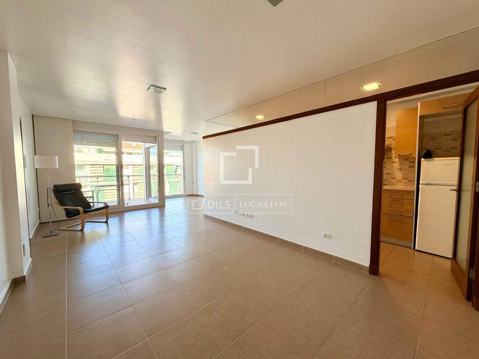 3 bedroom Apartment for rent in Ciutadella de Menorca - € 1,600 (Ref: 10081750)