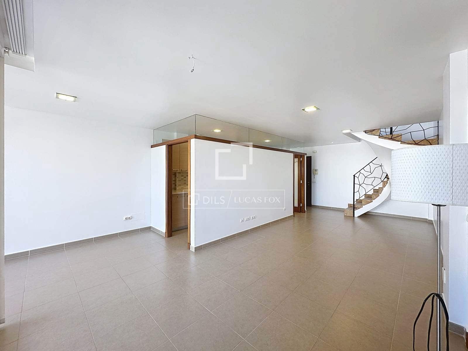 3 bedroom Apartment for rent in Ciutadella de Menorca - € 1,600 (Ref: 10081750)