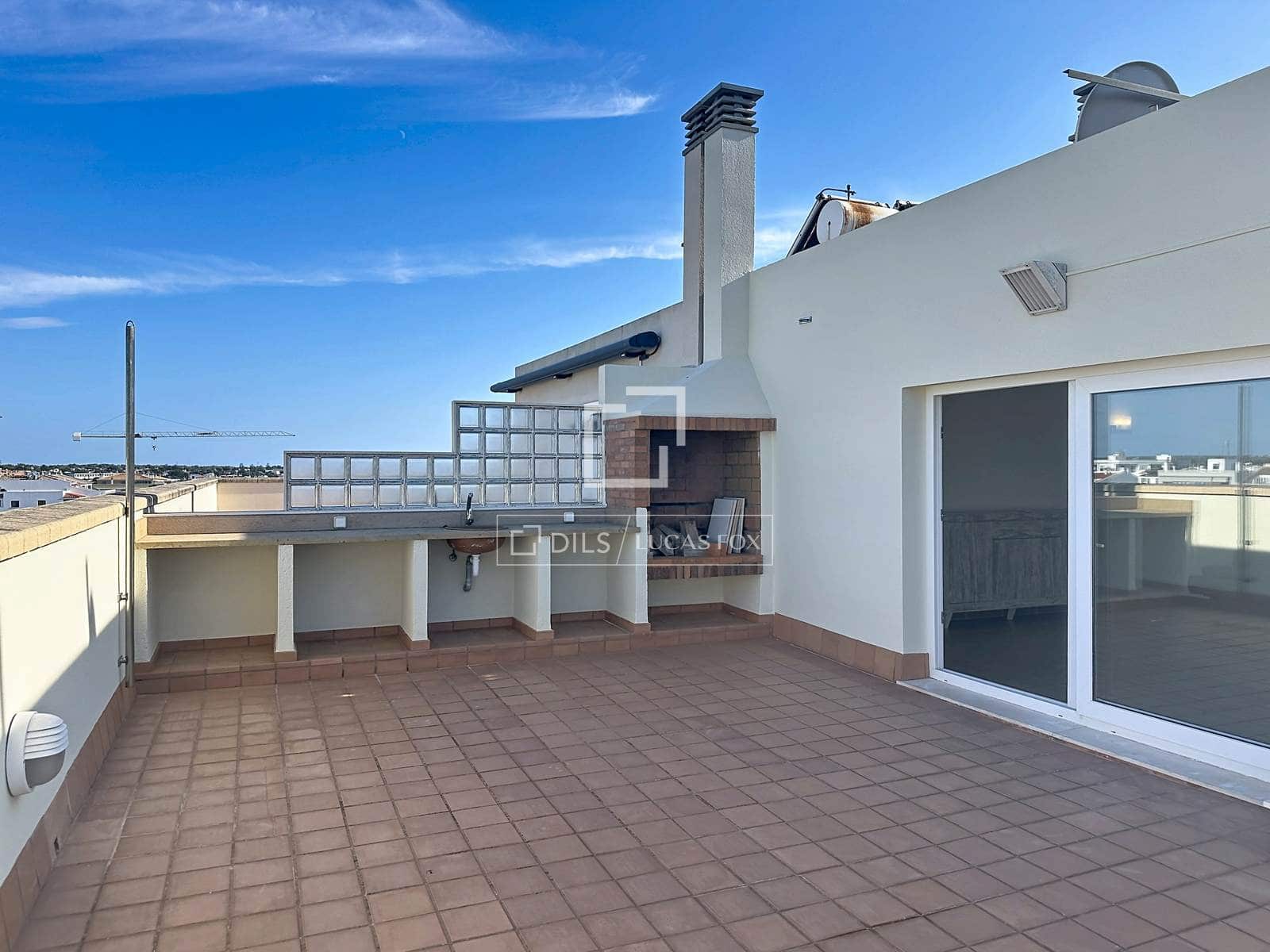 3 bedroom Apartment for rent in Ciutadella de Menorca - € 1,600 (Ref: 10081750)