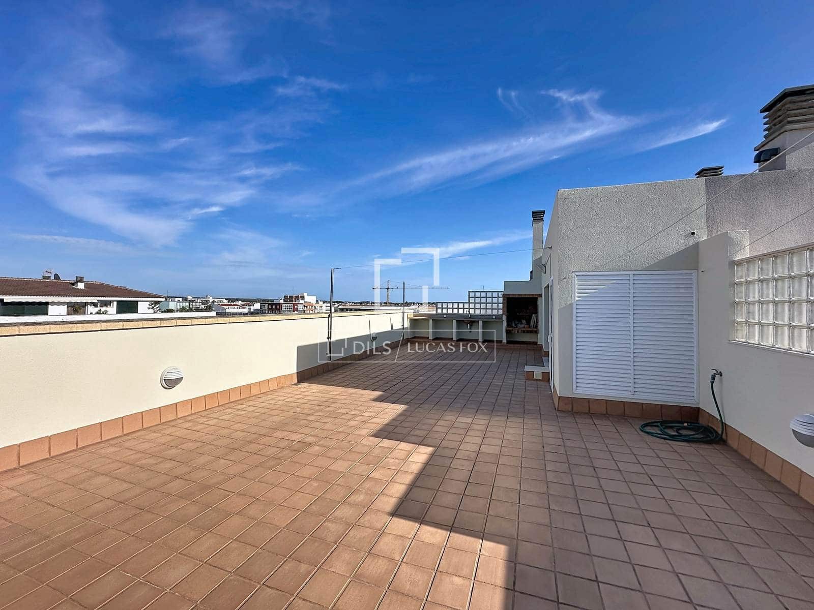 3 bedroom Apartment for rent in Ciutadella de Menorca - € 1,600 (Ref: 10081750)