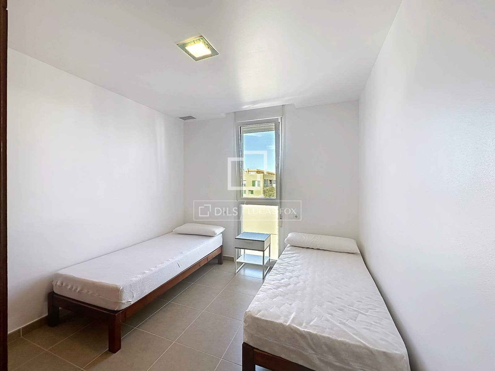 3 bedroom Apartment for rent in Ciutadella de Menorca - € 1,600 (Ref: 10081750)