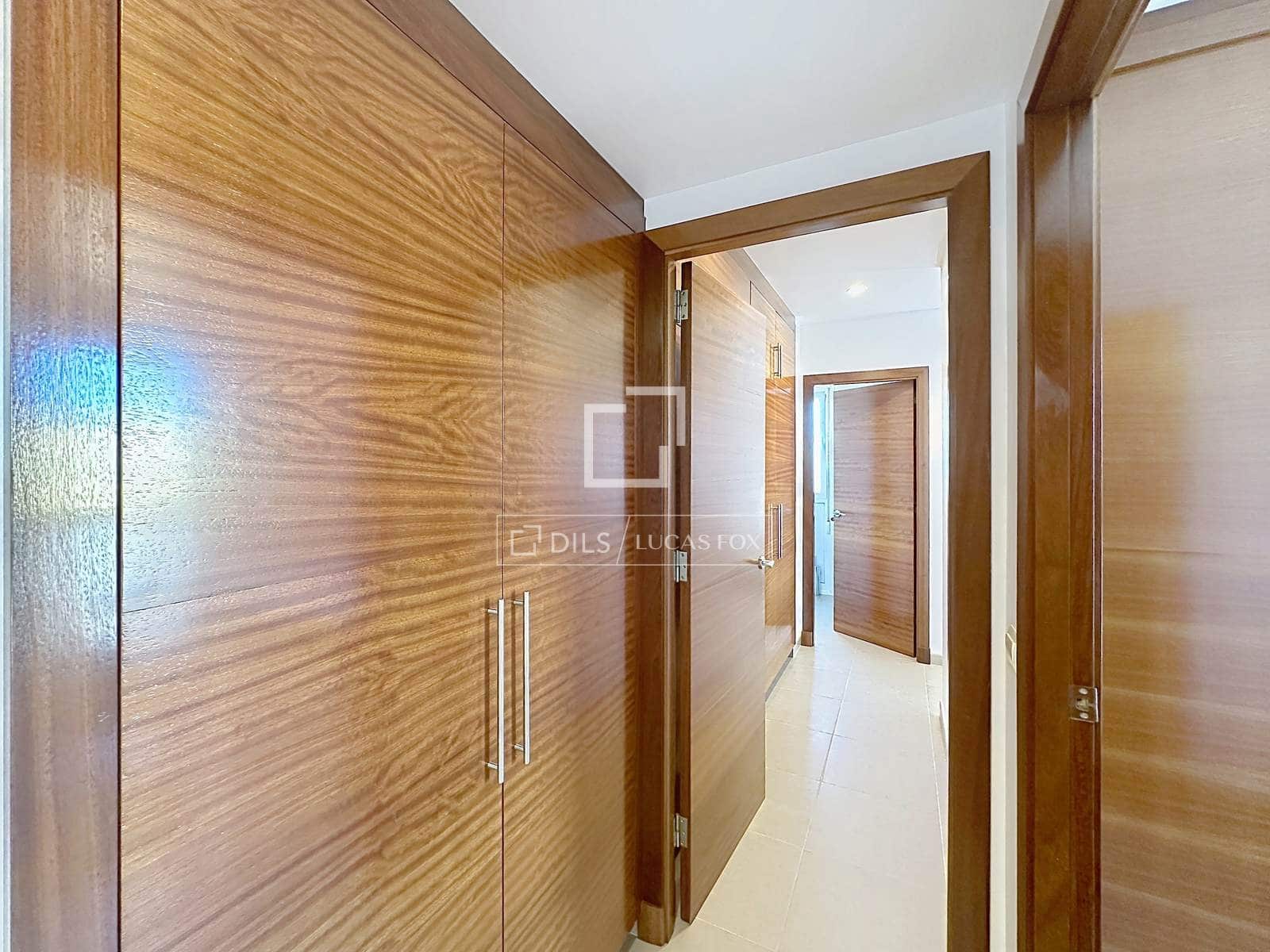 3 bedroom Apartment for rent in Ciutadella de Menorca - € 1,600 (Ref: 10081750)
