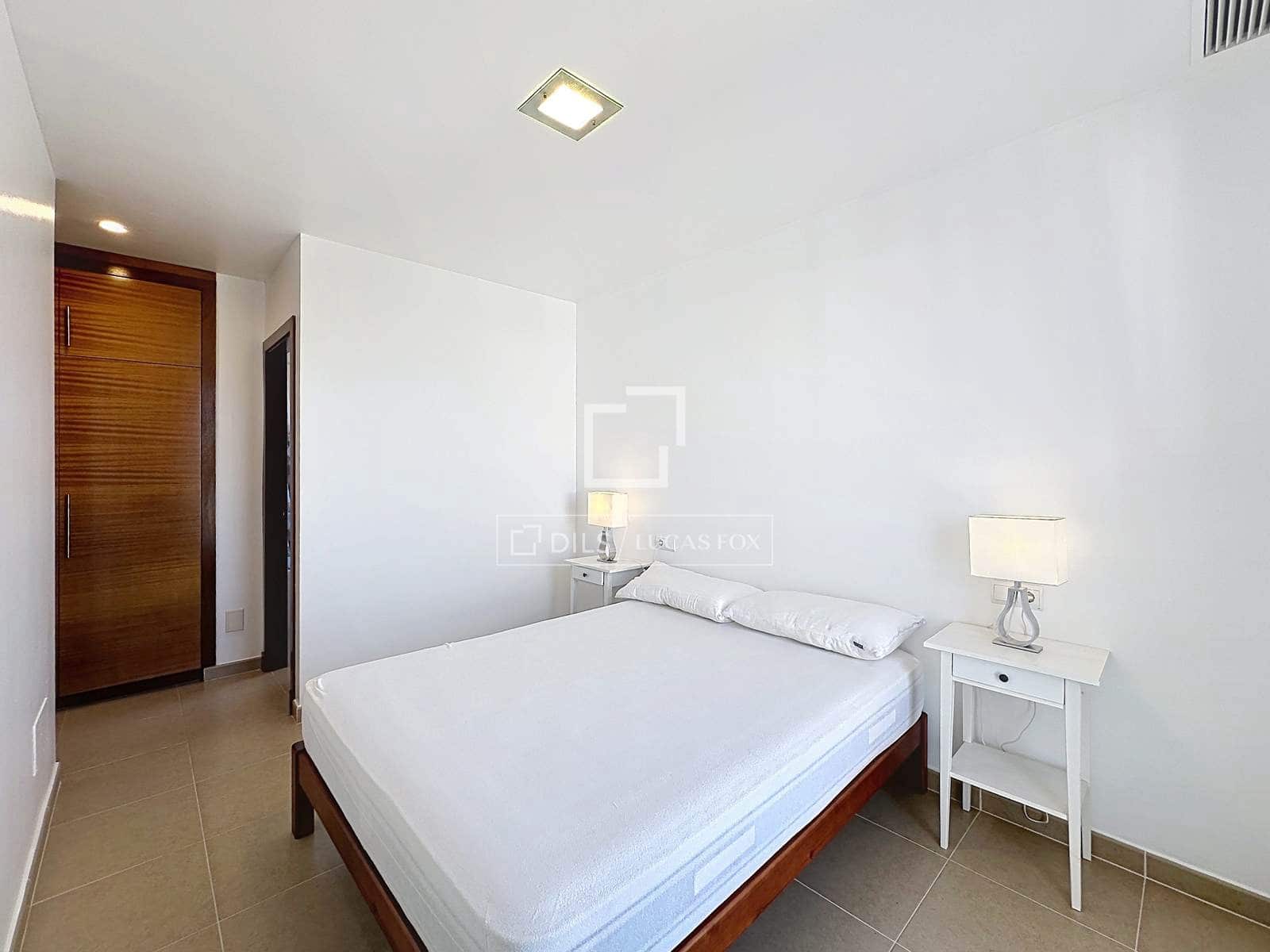 3 bedroom Apartment for rent in Ciutadella de Menorca - € 1,600 (Ref: 10081750)