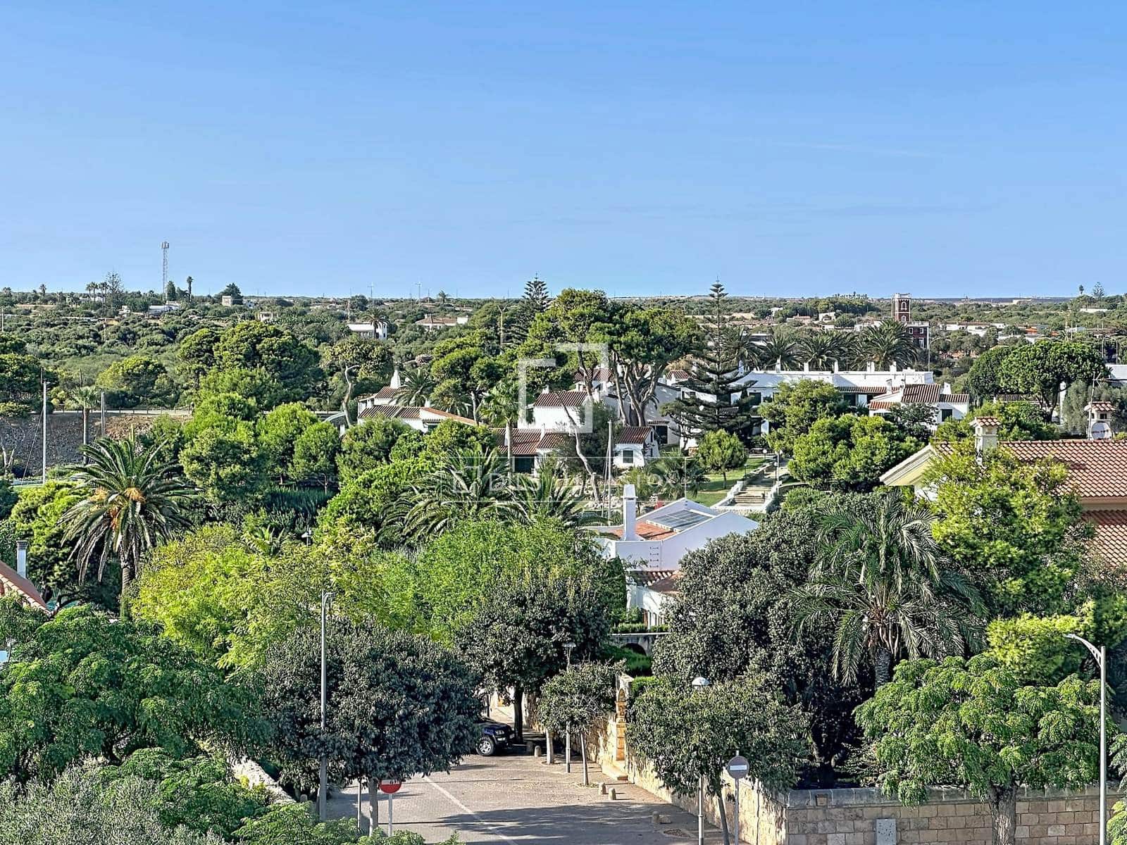 3 bedroom Apartment for rent in Ciutadella de Menorca - € 1,600 (Ref: 10081750)
