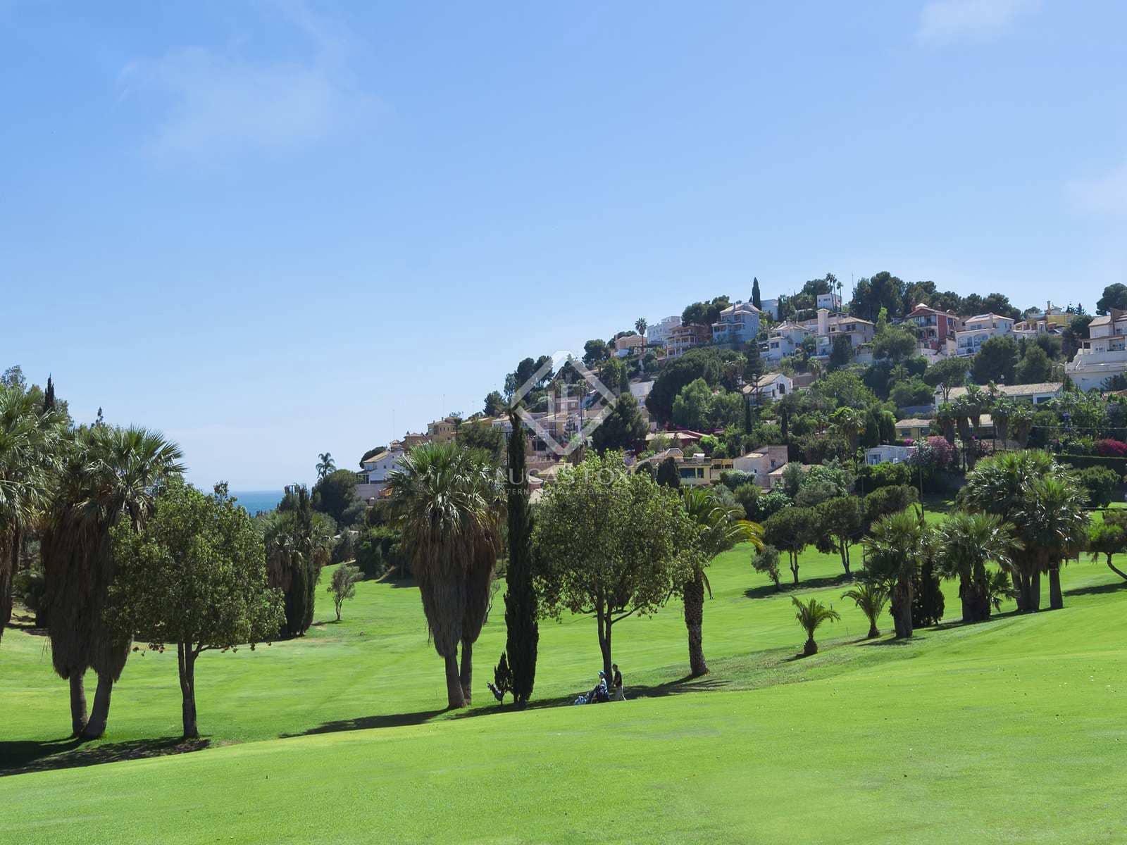 2 bedroom Apartment for sale in Carvajal with pool garage - € 645,000 (Ref: 10081753)