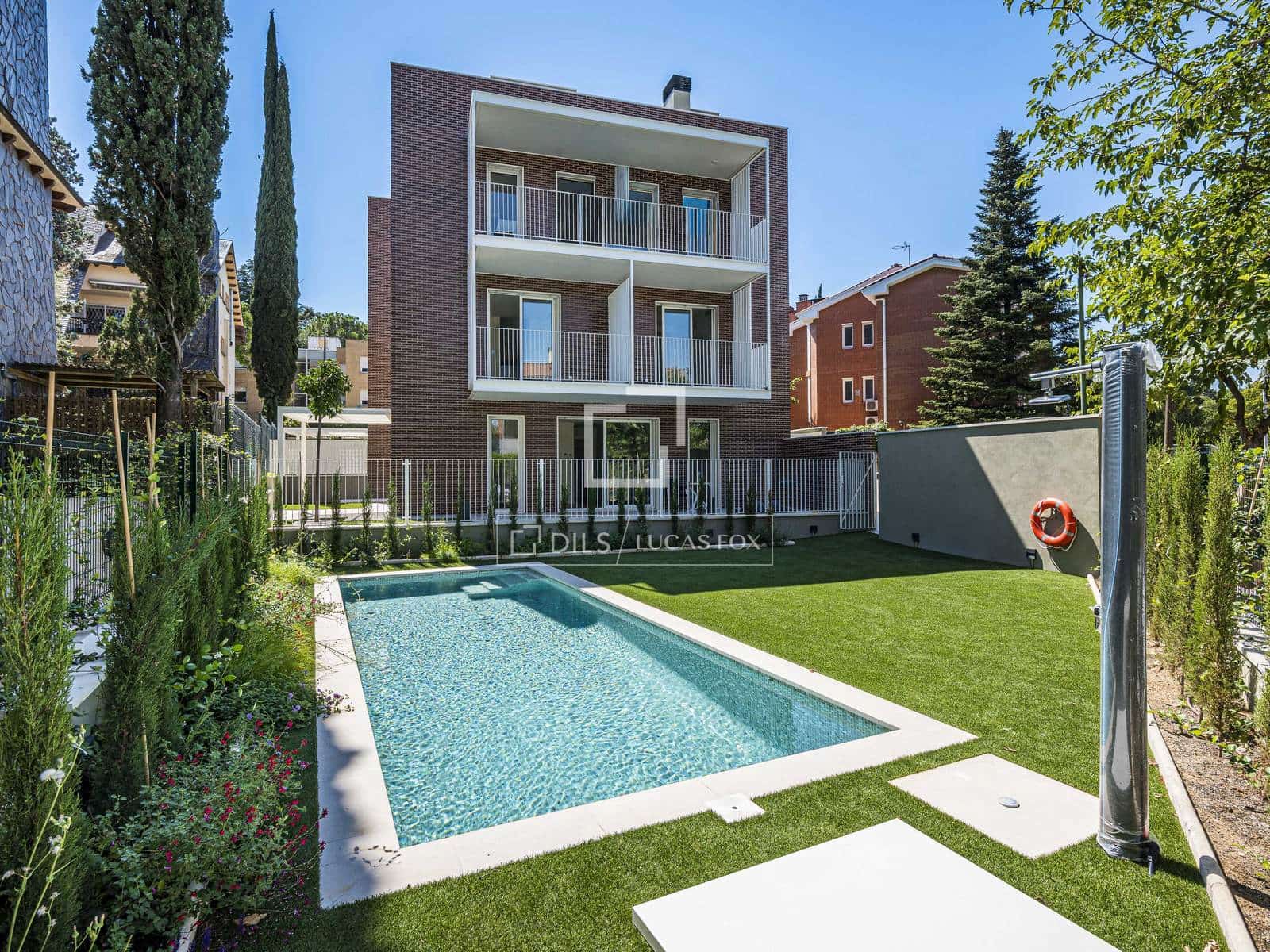 2 slaapkamer Appartement te koop in Sant Cugat del Valles met zwembad garage - € 995.000 (Ref: 10081755)
