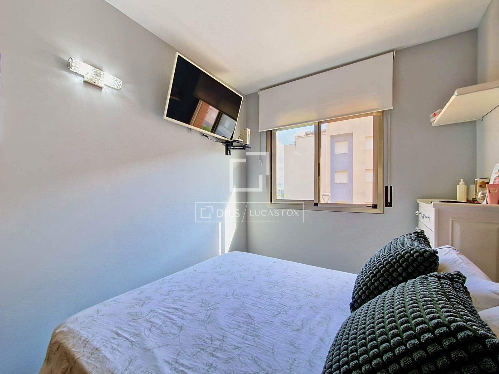 3 bedroom Villa for sale in Cubelles with garage - € 450,000 (Ref: 10082178)