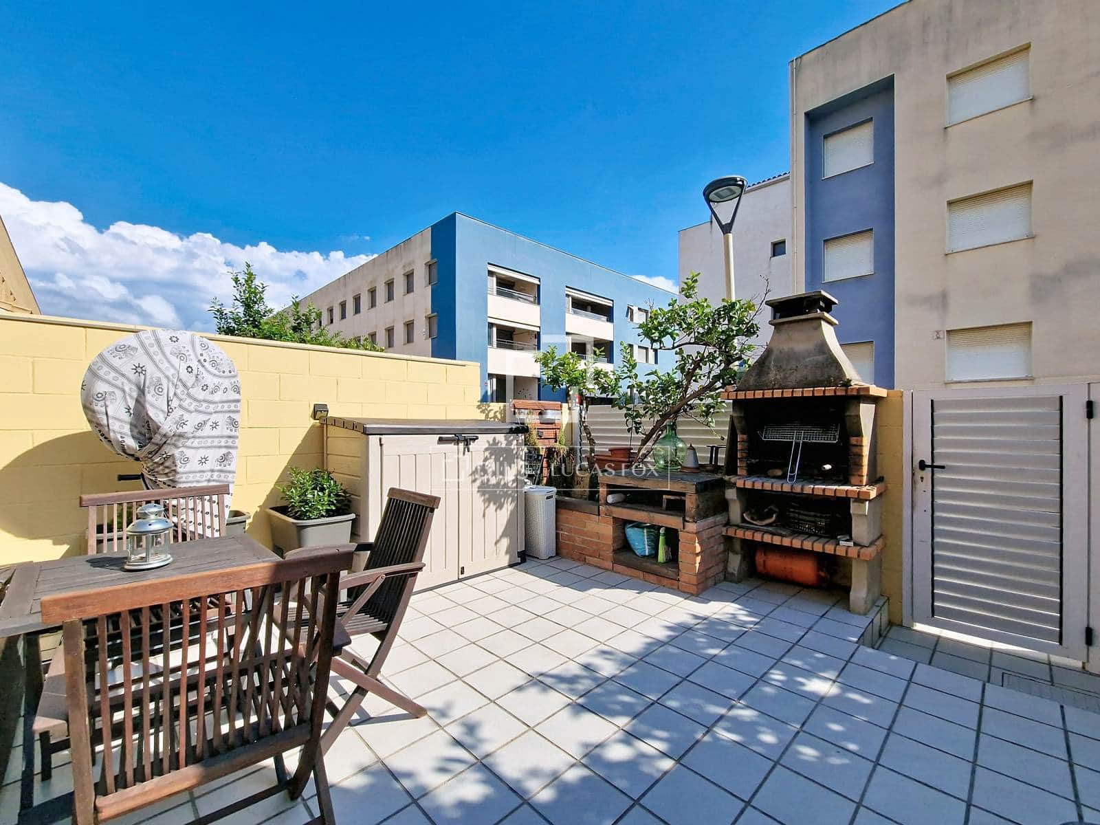 3 bedroom Villa for sale in Cubelles with garage - € 450,000 (Ref: 10082178)
