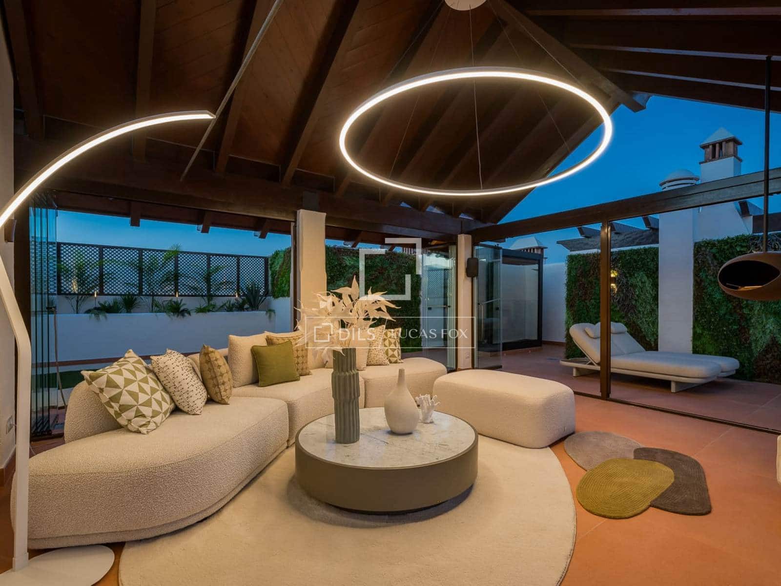 3 soveværelse Penthouse til salg i Estepona med swimmingpool garage - € 2.695.000 (Ref: 10082179)