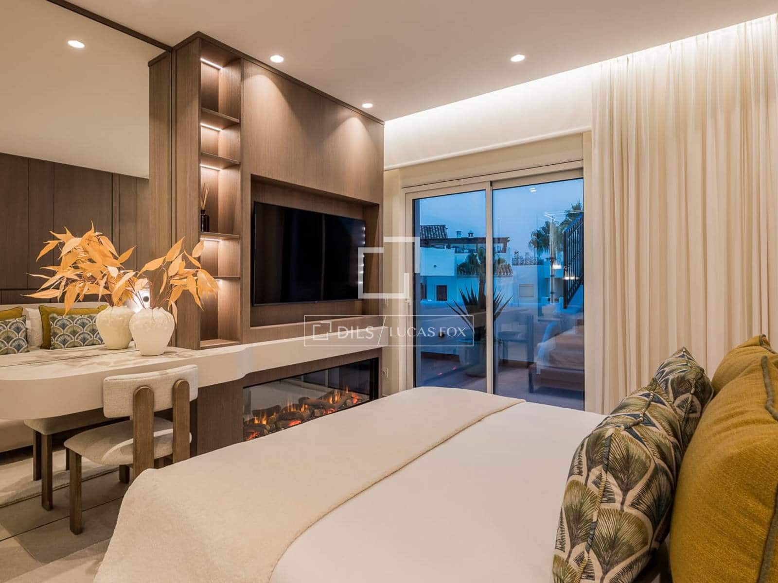 3 soveværelse Penthouse til salg i Estepona med swimmingpool garage - € 2.695.000 (Ref: 10082179)