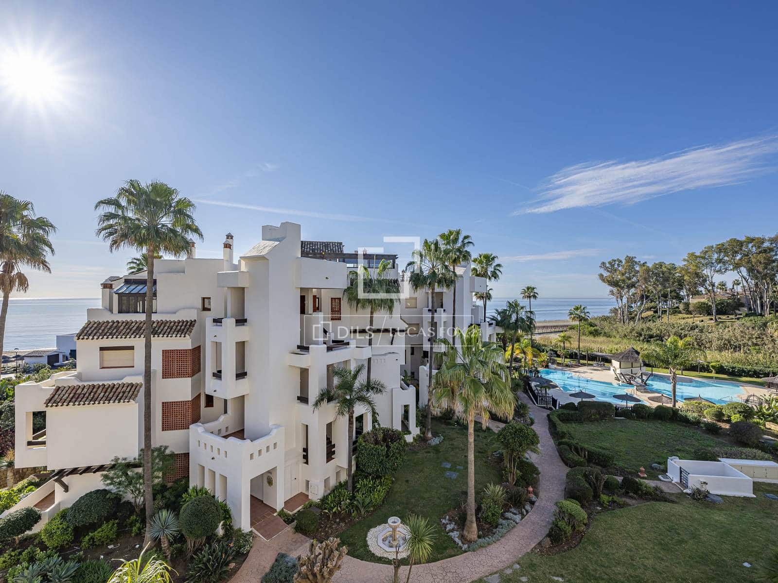 3 soveværelse Penthouse til salg i Estepona med swimmingpool garage - € 2.695.000 (Ref: 10082179)