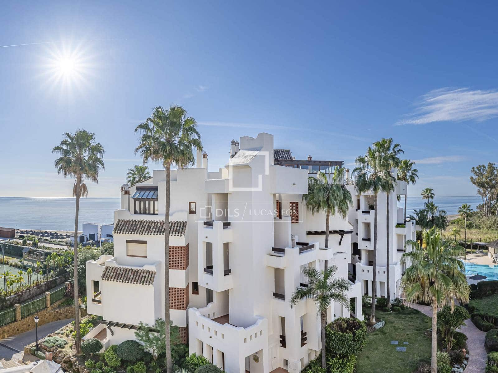 3 soveværelse Penthouse til salg i Estepona med swimmingpool garage - € 2.695.000 (Ref: 10082179)