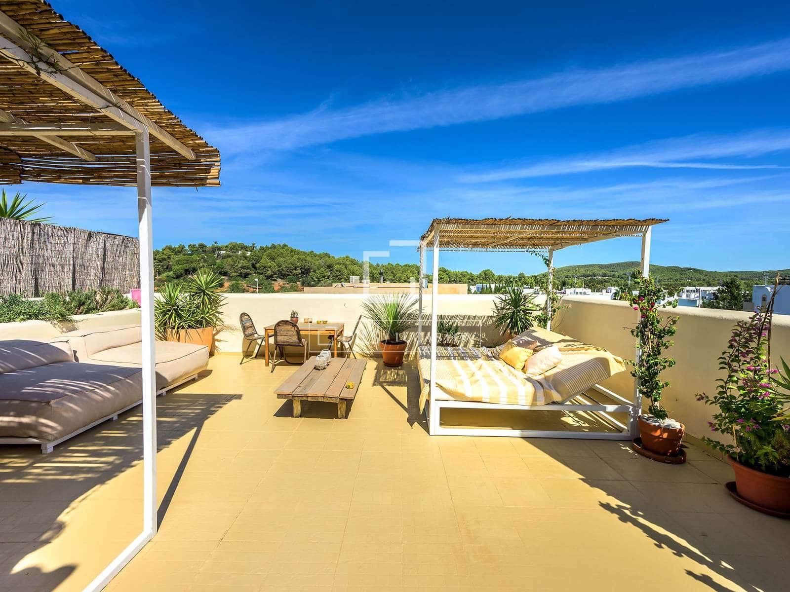 3 quarto Apartamento para venda em Santa Gertrudis de Fruitera - 1 240 000 € (Ref: 10085011)