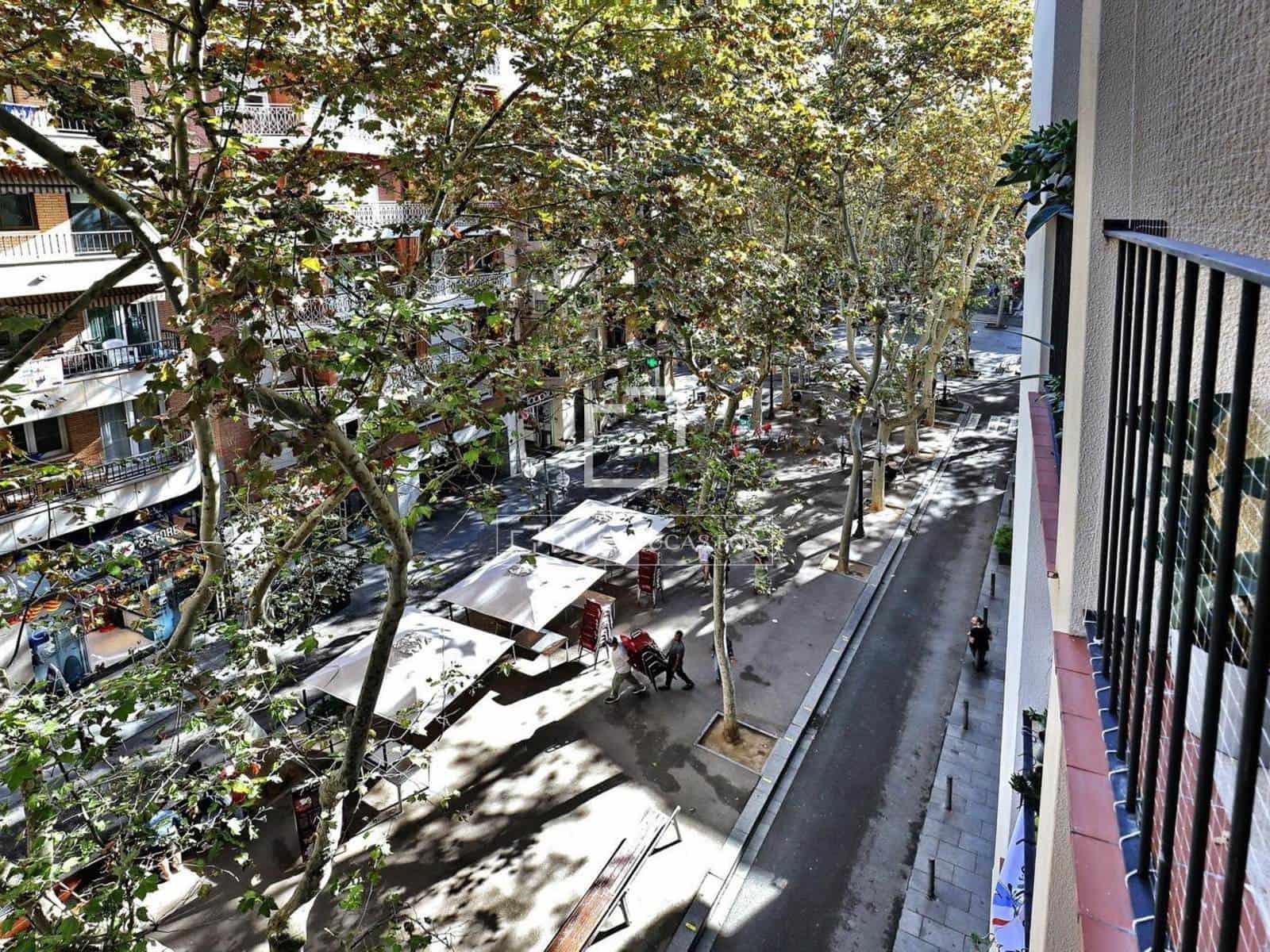 3 sypialnia Apartament na sprzedaż w Miasto Barcelona - 630 000 € (Ref: 10085217)