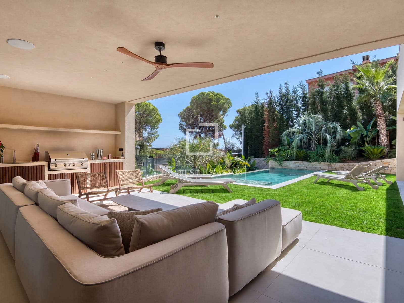 5 sypialnia Willa na sprzedaż w Sant Feliu de Guixols z basenem garażem - 2 950 000 € (Ref: 10085218)