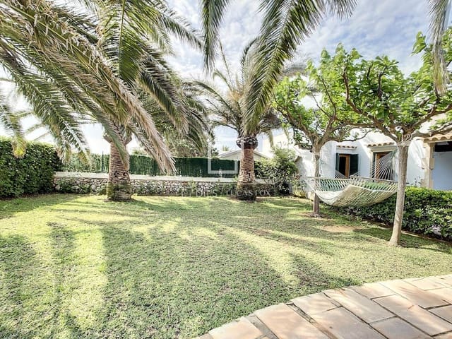 2 soveværelse Villa til leje i Ciutadella de Menorca med swimmingpool - € 1.000 (Ref: 10086513)