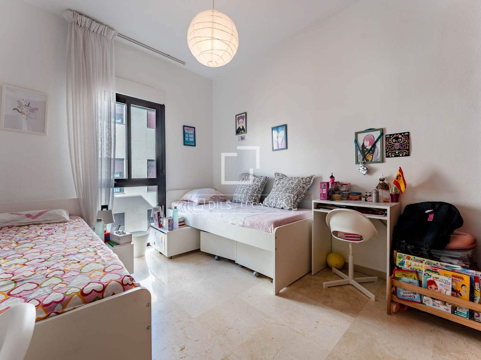 4 soverom Leilighet til salgs i Malaga by med garasje - € 1 090 000 (Ref: 10086514)