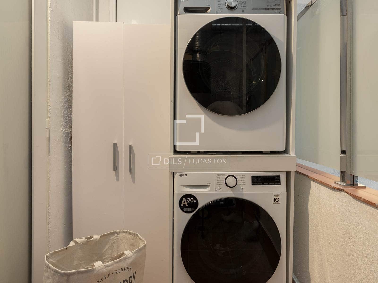 3 sypialnia Apartament na sprzedaż w Miasto Barcelona z garażem - 1 060 000 € (Ref: 10086729)