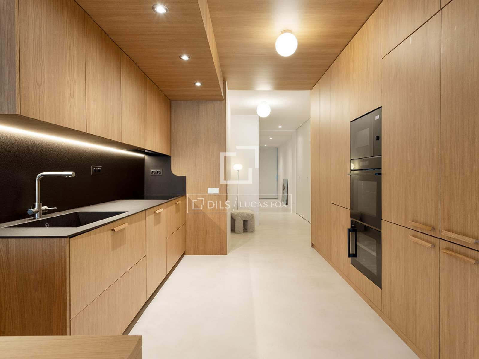 3 sypialnia Apartament na sprzedaż w Miasto Barcelona z garażem - 1 060 000 € (Ref: 10086729)