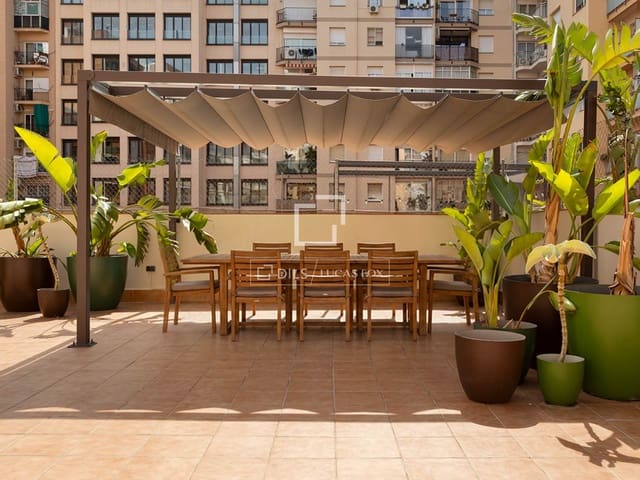 3 sypialnia Apartament na sprzedaż w Miasto Barcelona z garażem - 1 060 000 € (Ref: 10086729)