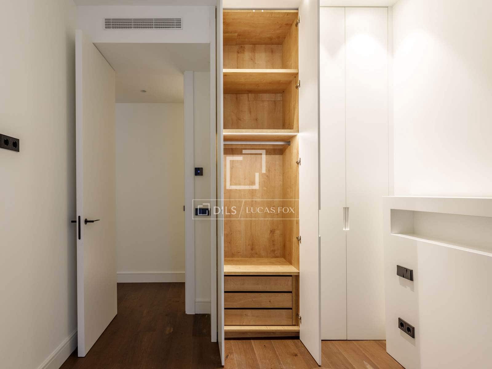 3 quarto Apartamento para arrendar em Madrid cidade com piscina - 8 500 € (Ref: 10086731)