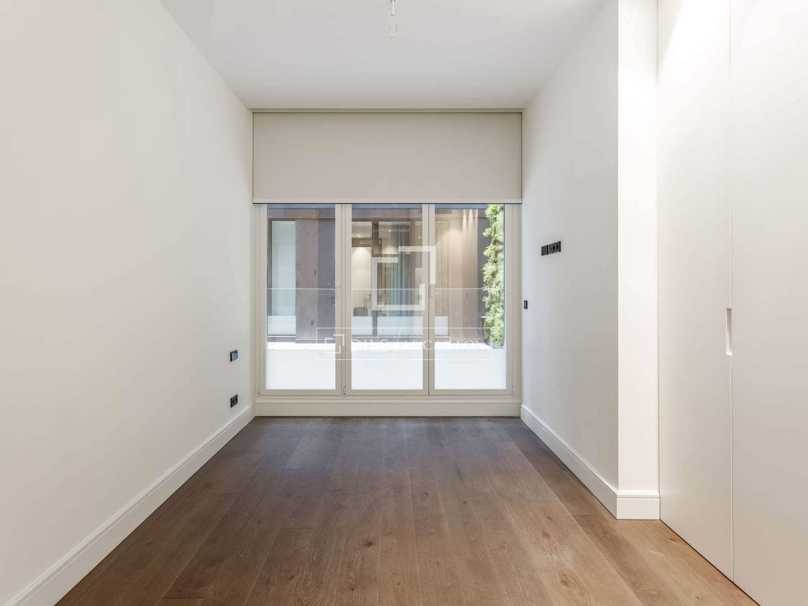 3 quarto Apartamento para arrendar em Madrid cidade com piscina - 8 500 € (Ref: 10086731)