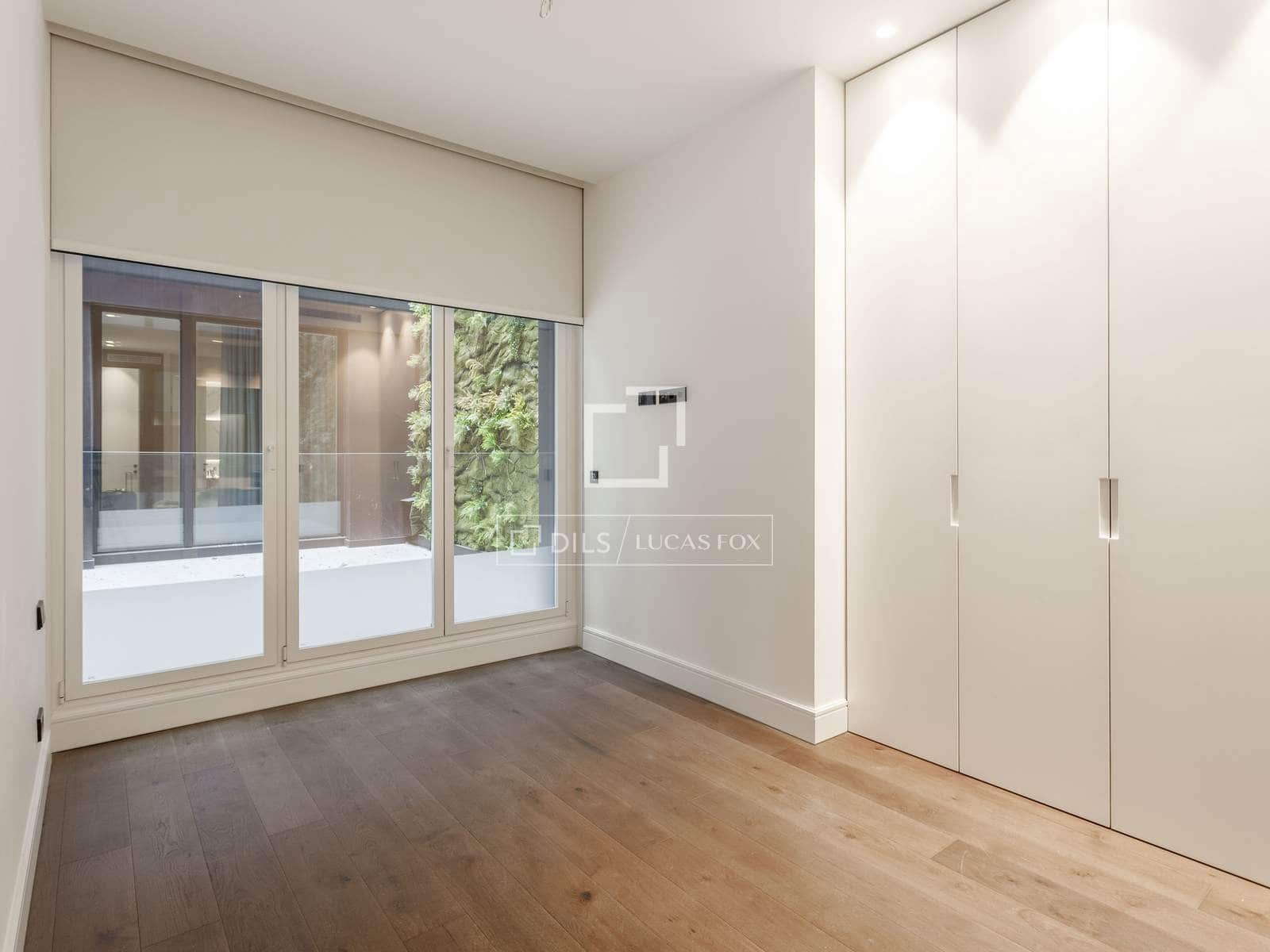3 quarto Apartamento para arrendar em Madrid cidade com piscina - 8 500 € (Ref: 10086731)