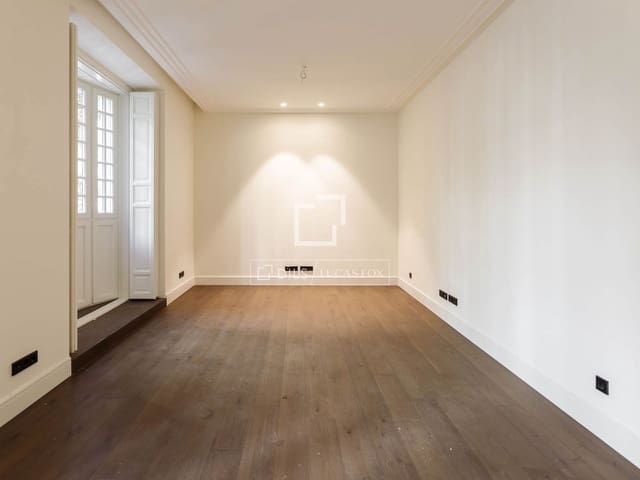 3 quarto Apartamento para arrendar em Lista, Madrid cidade com piscina - 8 500 € (Ref: 10086731)