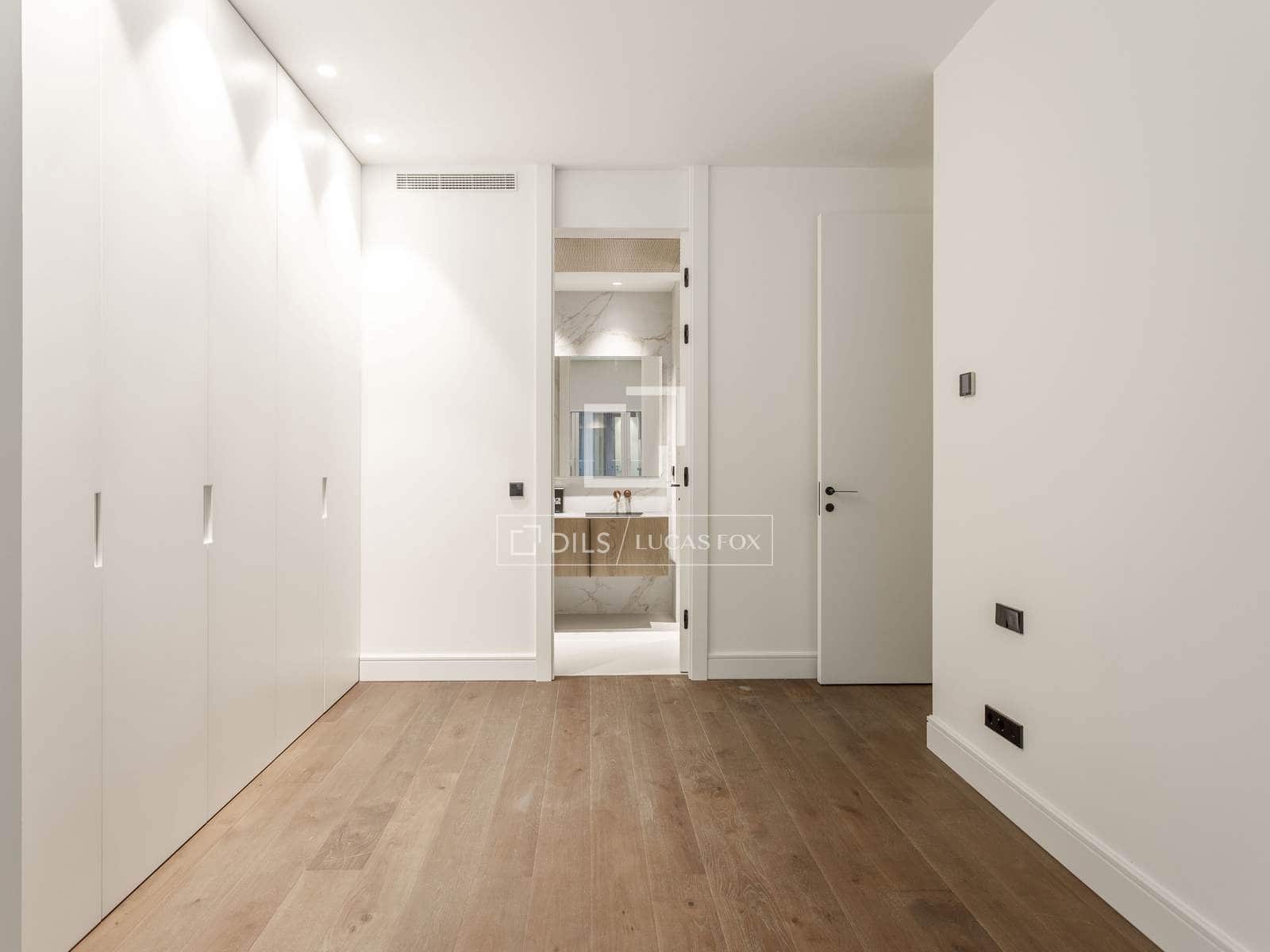 3 quarto Apartamento para arrendar em Madrid cidade com piscina - 8 500 € (Ref: 10086731)