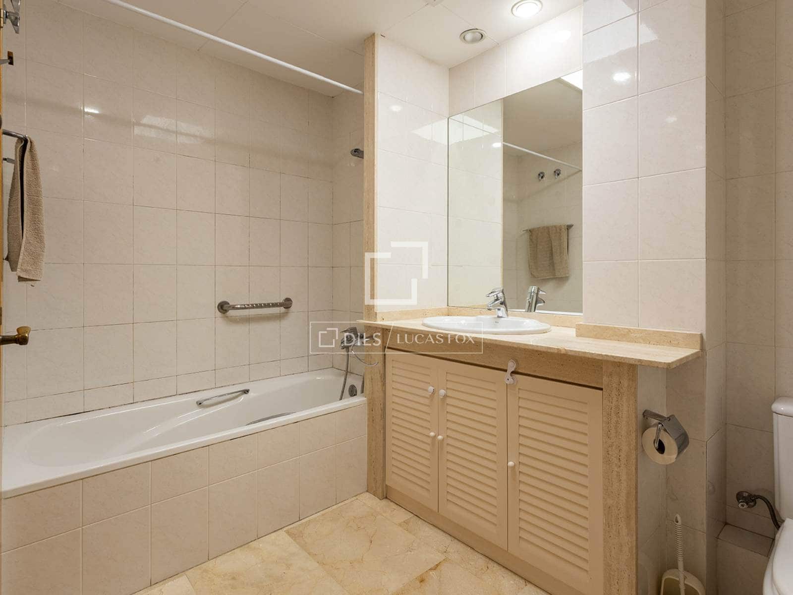 2 slaapkamer Appartement te koop in Barcelona stad met garage - € 500.000 (Ref: 10086732)