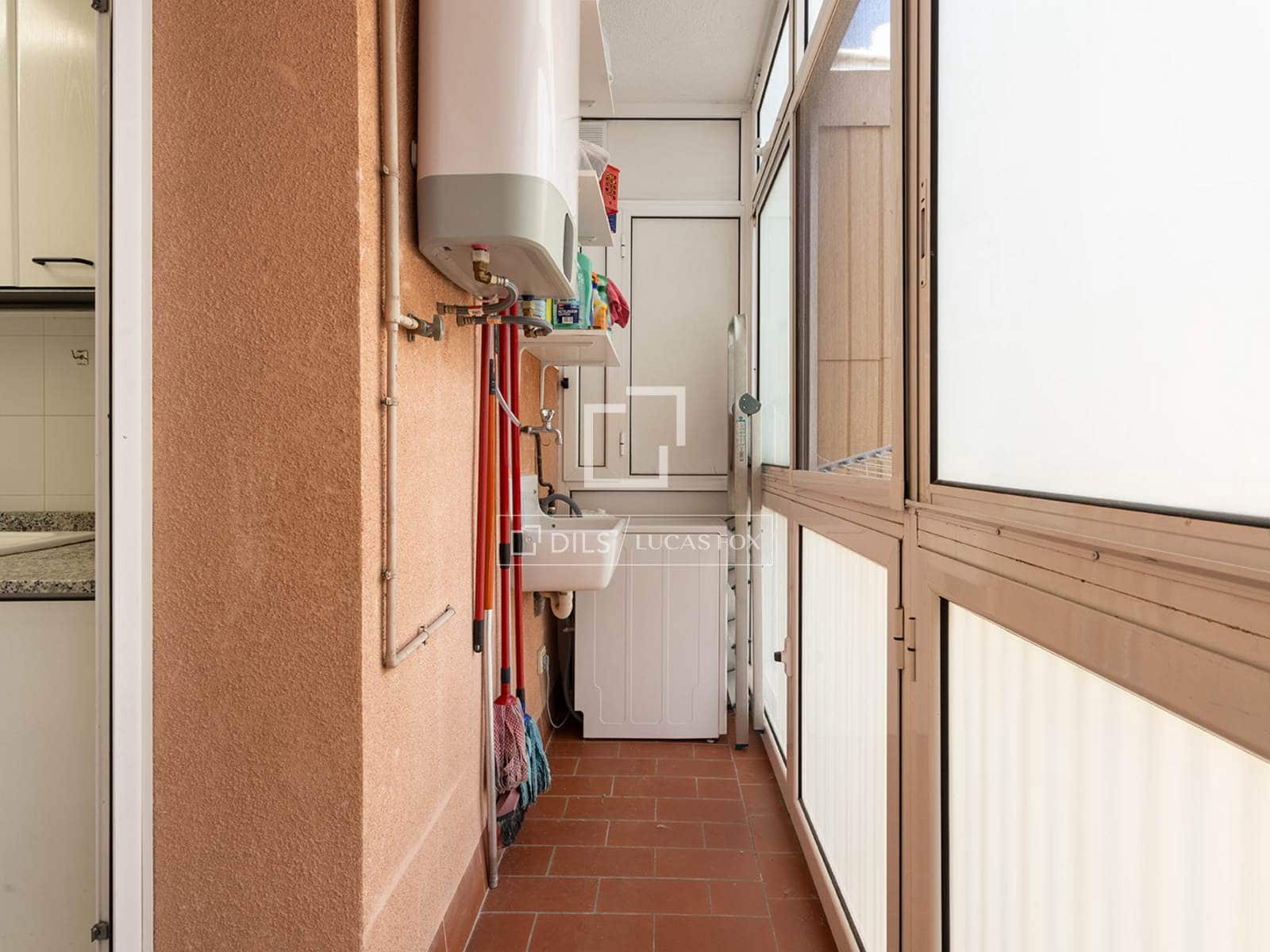 2 slaapkamer Appartement te koop in Barcelona stad met garage - € 500.000 (Ref: 10086732)