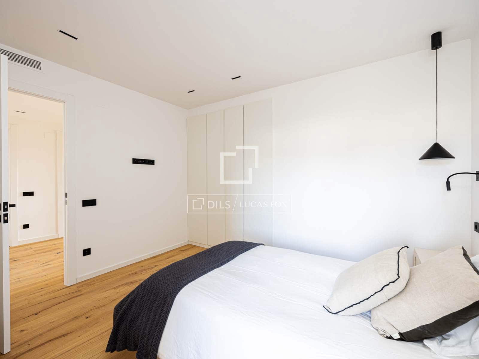 5 sypialnia Apartament na sprzedaż w Miasto Barcelona z garażem - 2 600 000 € (Ref: 10086733)
