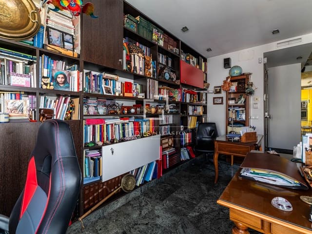4 soverom Penthouse til salgs i Rios Rosas, Madrid by med garasje - € 1 495 000 (Ref: 10086734)