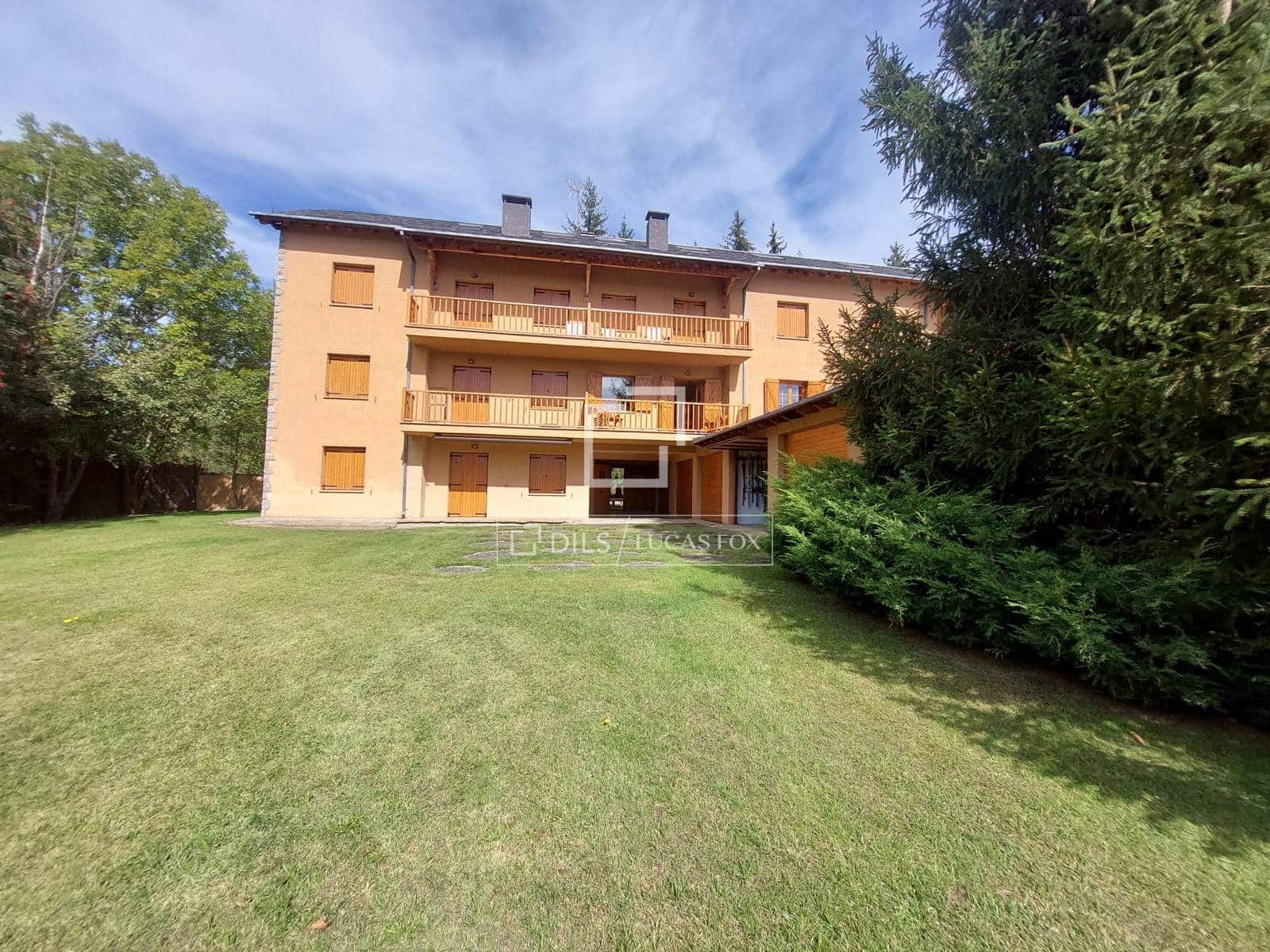 3 bedroom Apartment for sale in Guils de Cerdanya with garage - € 358,000 (Ref: 10088609)