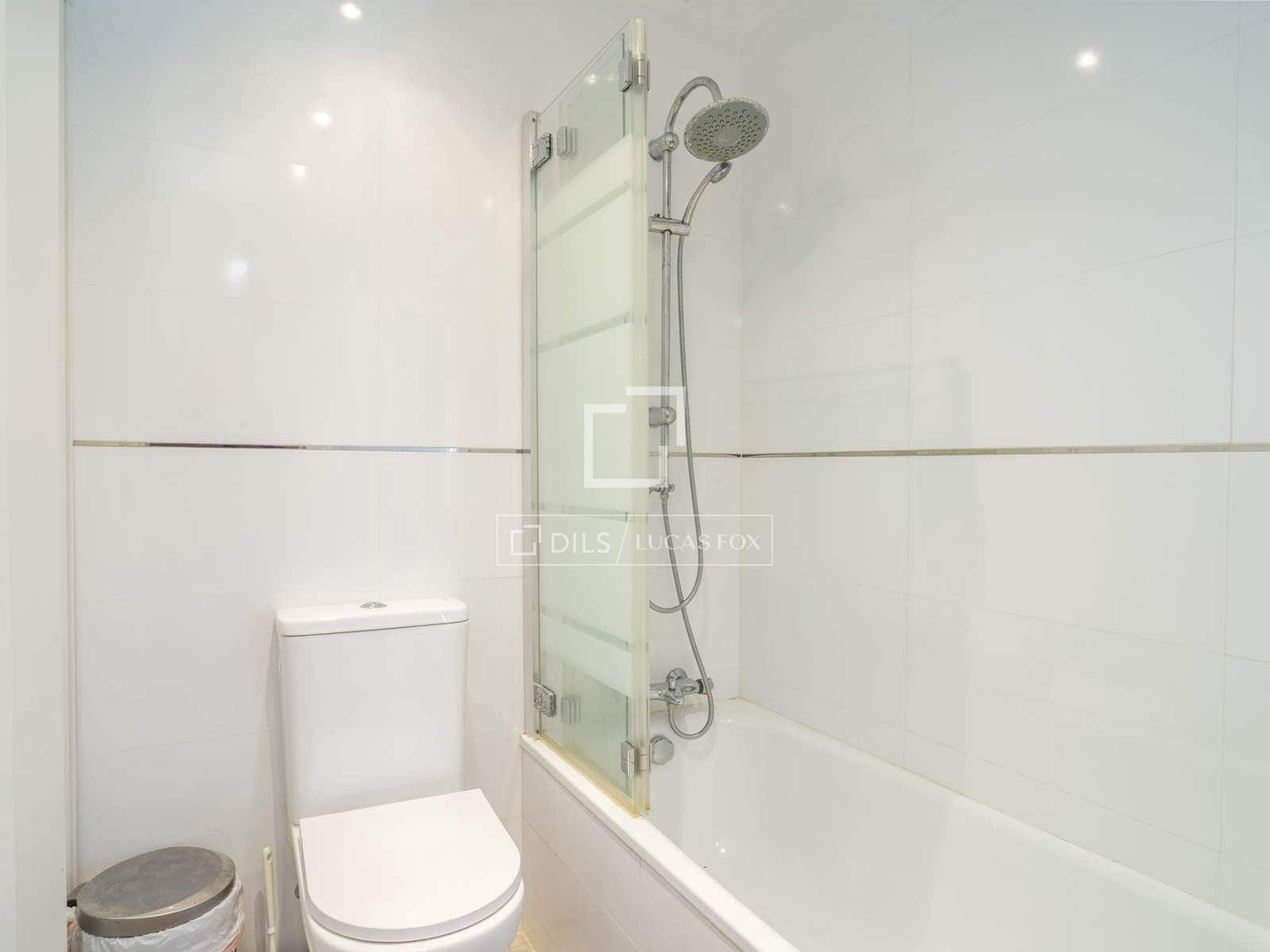 Apartamento de 2 habitaciones en Torremolinos en venta con piscina garaje - 695.000 € (Ref: 10088611)