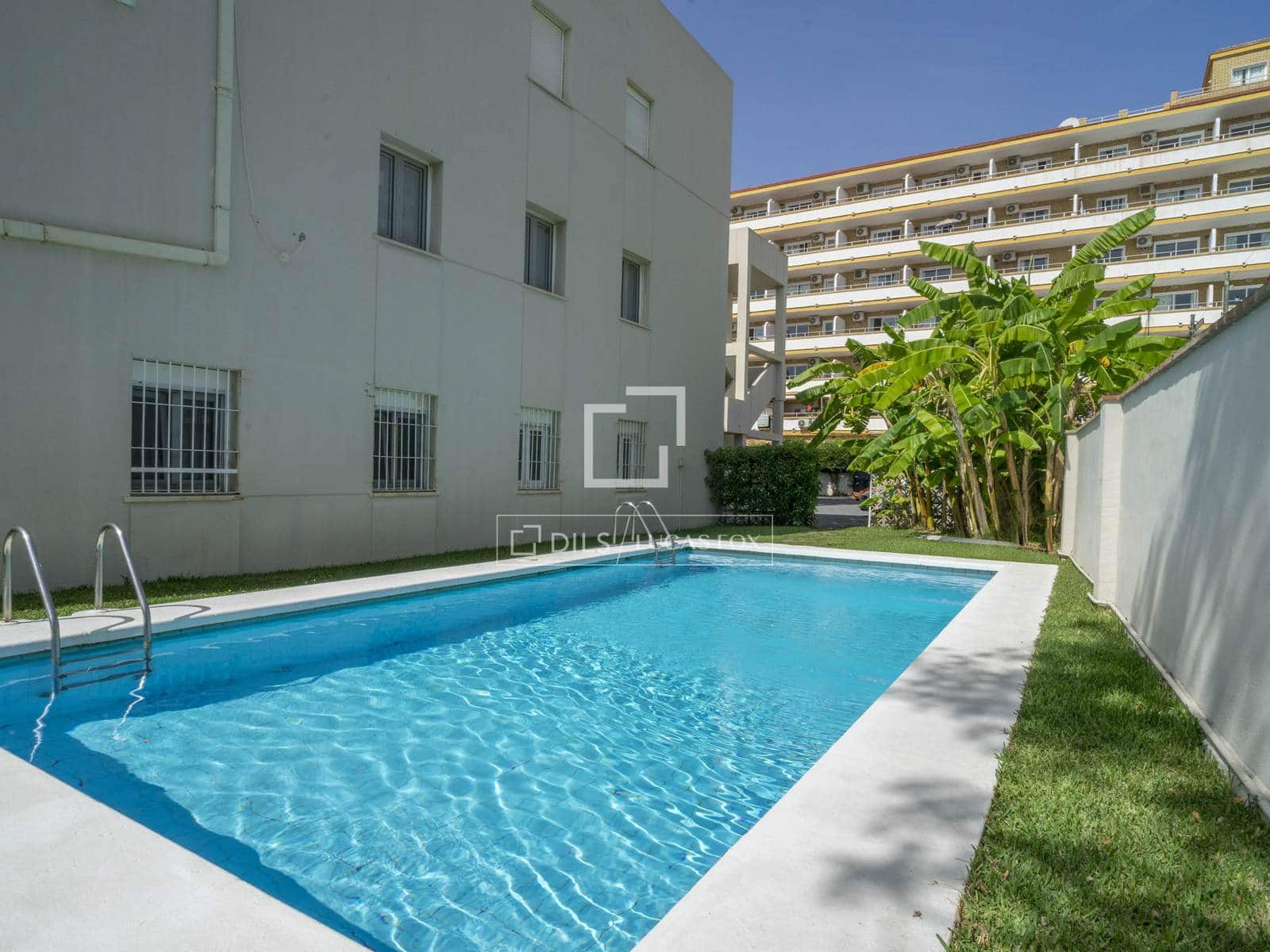Apartamento de 2 habitaciones en Torremolinos en venta con piscina garaje - 695.000 € (Ref: 10088611)