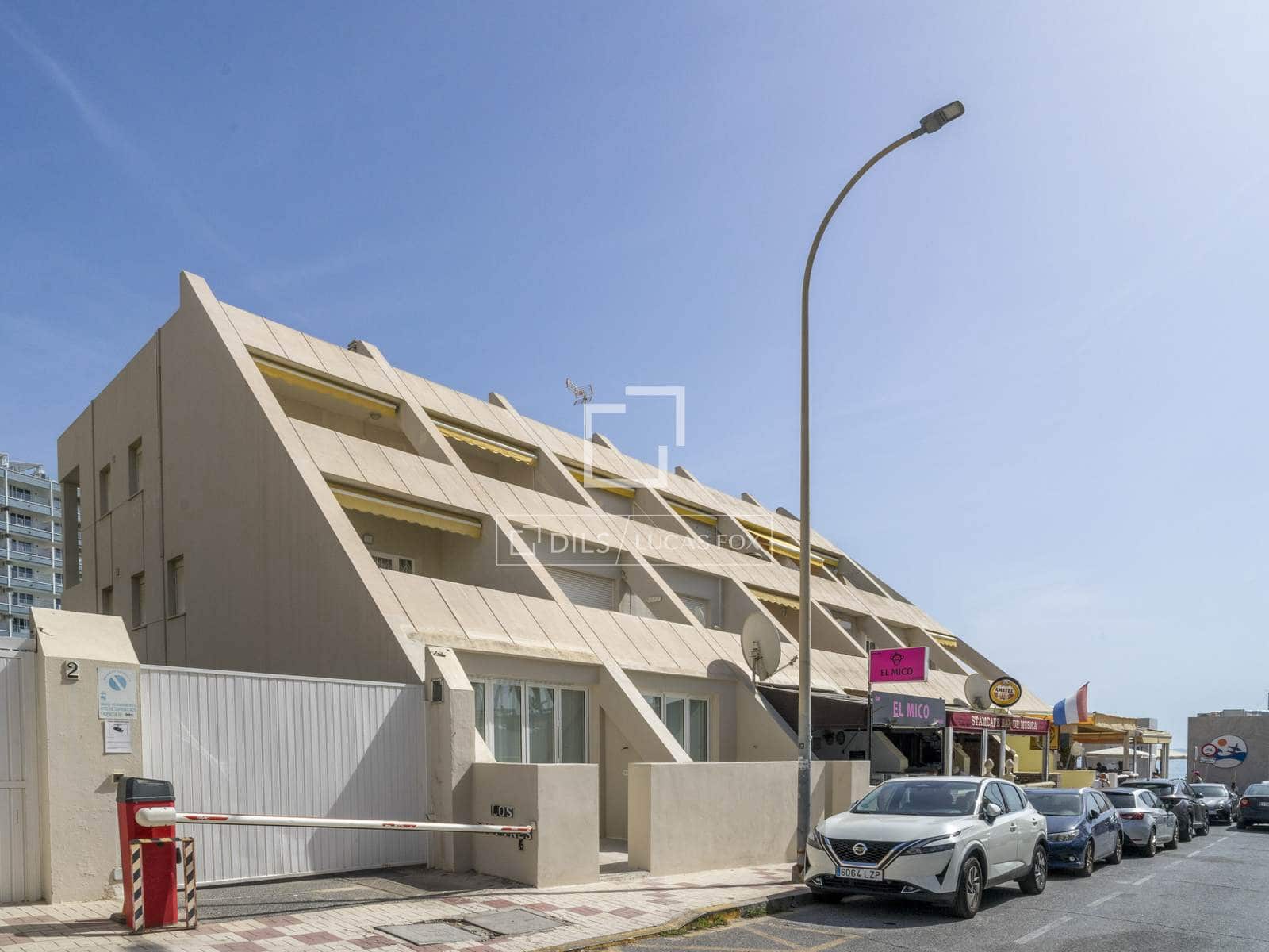 Apartamento de 2 habitaciones en Torremolinos en venta con piscina garaje - 695.000 € (Ref: 10088611)