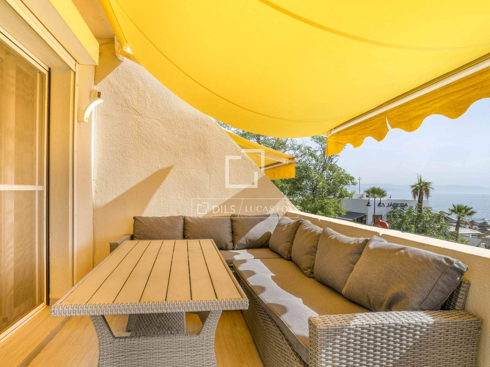 Apartamento de 2 habitaciones en Torremolinos en venta con piscina garaje - 695.000 € (Ref: 10088611)