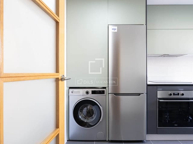 4 bedroom Penthouse for sale in Sanxenxo with garage - € 757,000 (Ref: 10088612)