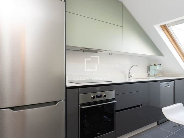 4 bedroom Penthouse for sale in Sanxenxo with garage - € 757,000 (Ref: 10088612)