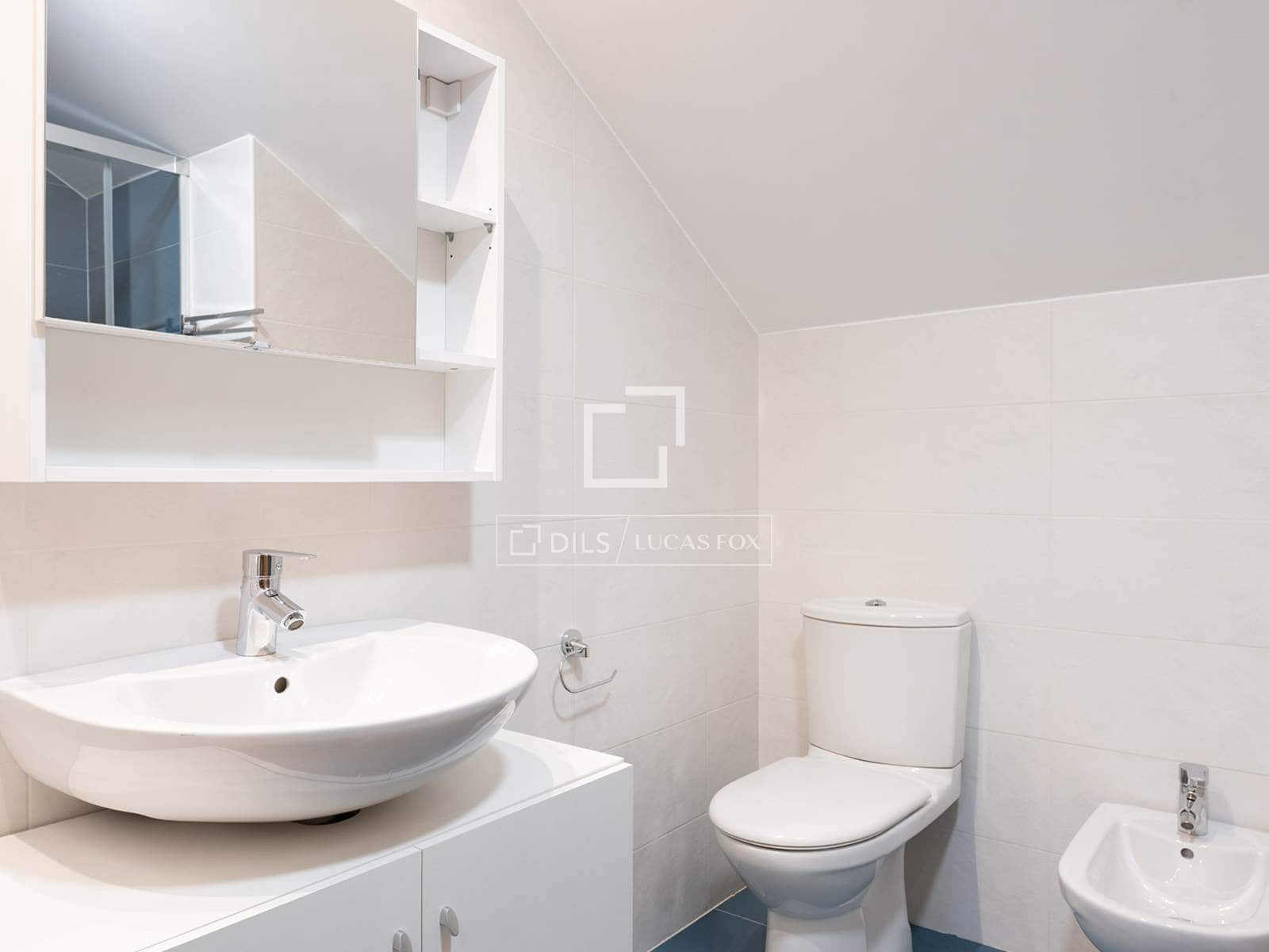 4 bedroom Penthouse for sale in Sanxenxo with garage - € 757,000 (Ref: 10088612)