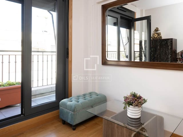 4 bedroom Penthouse for sale in Sanxenxo with garage - € 757,000 (Ref: 10088612)