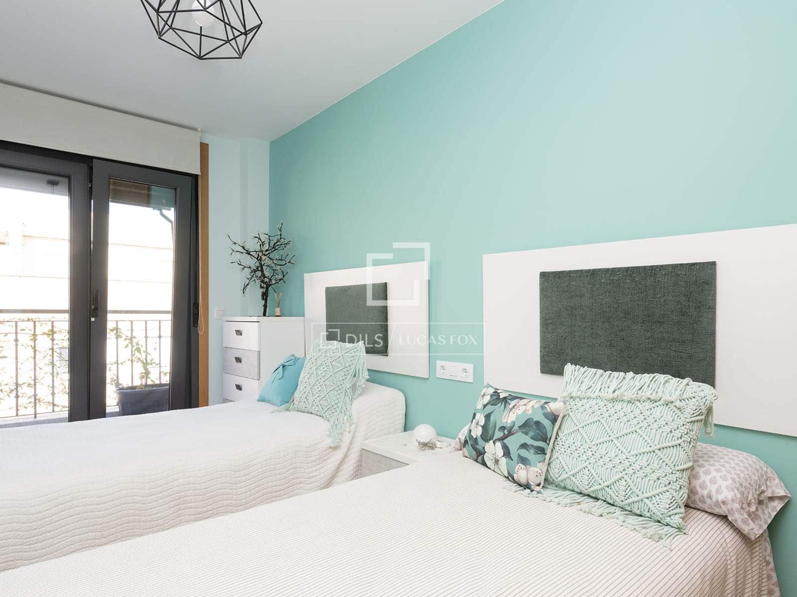 4 bedroom Penthouse for sale in Sanxenxo with garage - € 757,000 (Ref: 10088612)